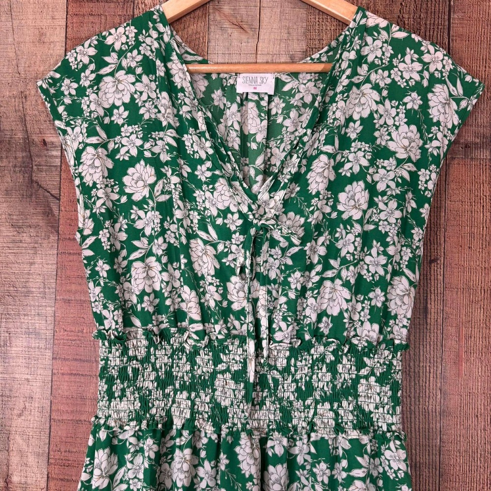 Sienna Sky Green White Floral Smocked Waist Midi Dress Medium Boho Flowy Summer - Picture 2 of 7